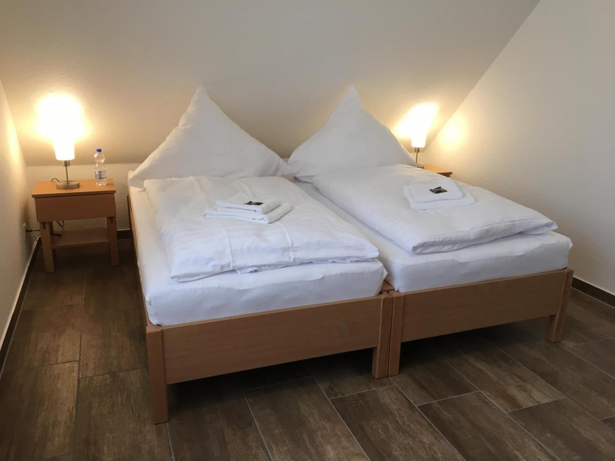 Motel Am Kreisel Harrenstatte Bagian luar foto